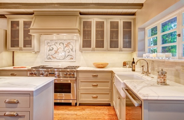 Mediterranean kitchen design ideas white cabinets glass fronts farmhouse sink 