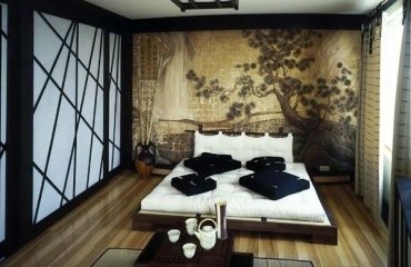 asian-themed-bedroom-design-futon-bed-black-table-awesome-wall-decor