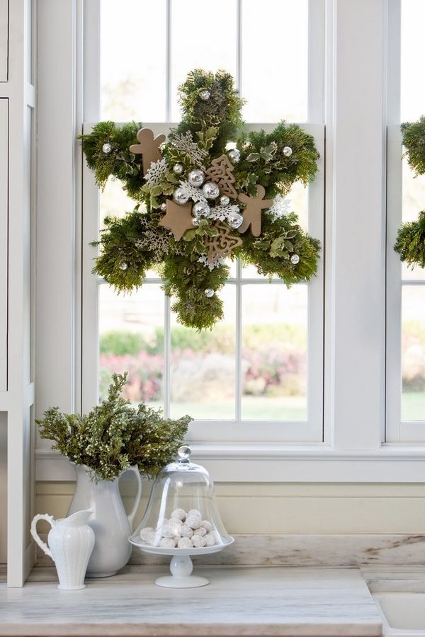 beautiful christmas window decorations christmas wreaths