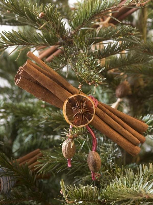 ideas DIY tree ornaments spice bundle