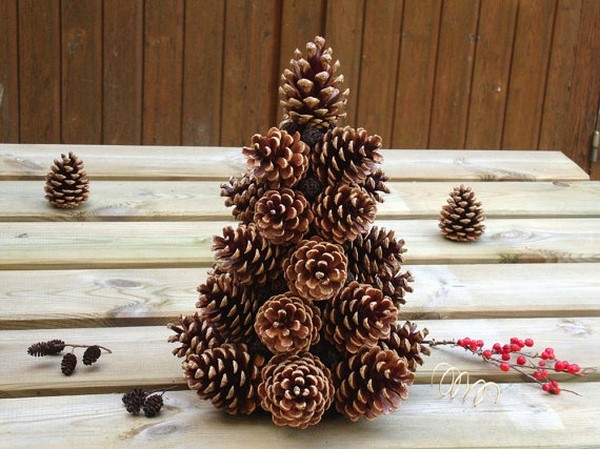 creative christmas crafts ideas natural materials unique decoration ideas table decoration