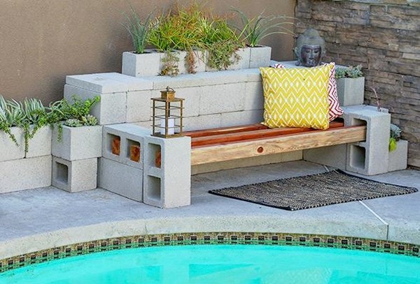 Diy Cinder Block Bench In The Garden, Diy Cinder Block Patio Furniture