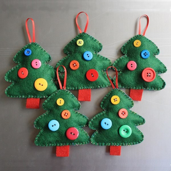 diy felt christmas trees buttons 