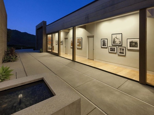 design Bestor Architecture courtyards walkway glass walls