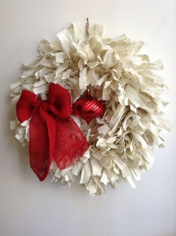 how to make Christmas wreath ideas white red