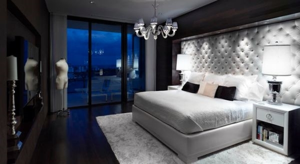 modern-luxury-bedroom ideas-tall-tufted-headboard-wall decoration bedroom lighting