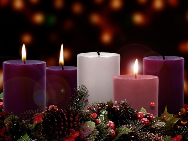 purple candles Christmas decoration ideas table decor