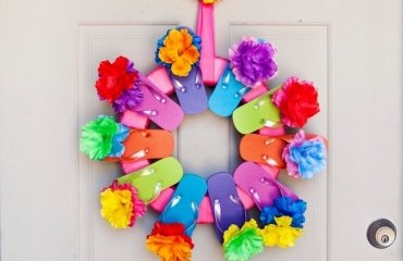 summer-decoration-ideas-DIY-flip-flop-wreath-ideas-flowers
