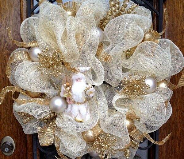 white-gold-mesh-wreath-white-christmas-ornaments-front-door-decoration-ideas