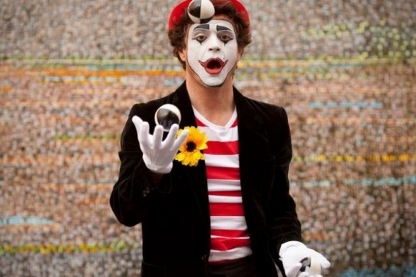 clown-makeup-ideas-easy-DIY-halloween-costume