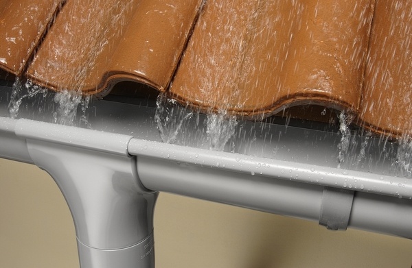 How to choose rain gutters aluminum gutter water drainage