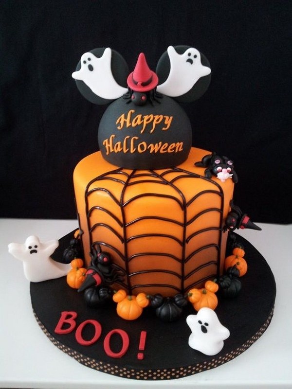 Non-scary-Halloween-cake-decorations-orange-cake-cobweb-pumpkins 