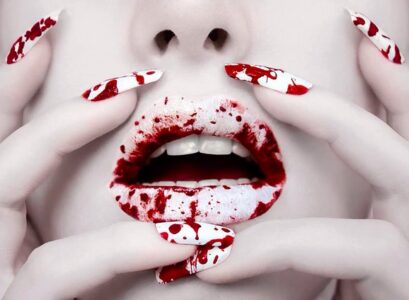 Quick-Halloween-makeup-ideas-DIY-halloween-makeup-blldy-lips