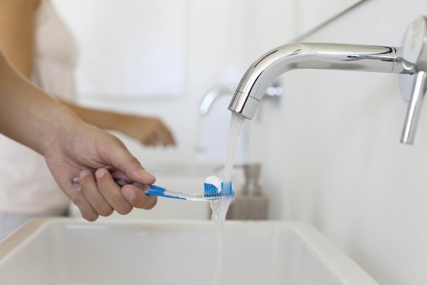 cleaning tips how to clean sink toothbrush toothpaste