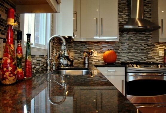 coffee-brown-kitchen-granite-countertops-kitchen-decoration ideas-small-kitchen-design