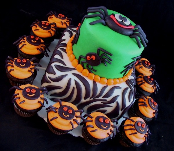 cool-Halloween-cake-decorations-spider-halloween-cake 