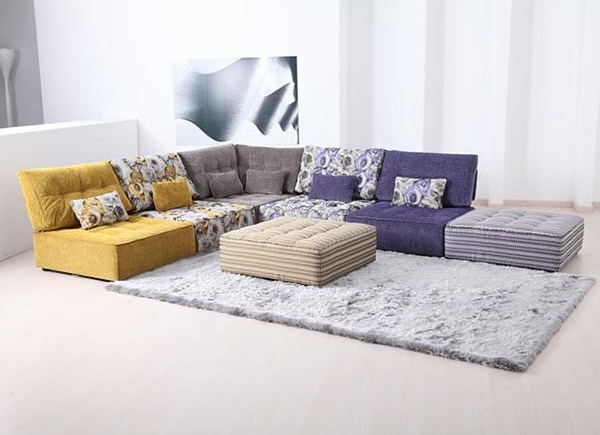 living room furniture sectional sofa decorative pillows