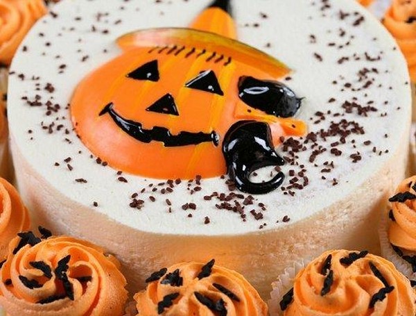 fun-halloween-cakes-ideas-cake-decorations-cupcakes 