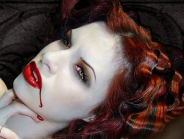 halloween-makeup-ideas-vampire-halloween-makeup-fake-blood-contact-lenses