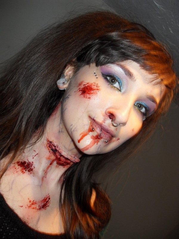 quick-easy-halloween-makeup-ideas-vampire-makeup-ideas-fake-blood