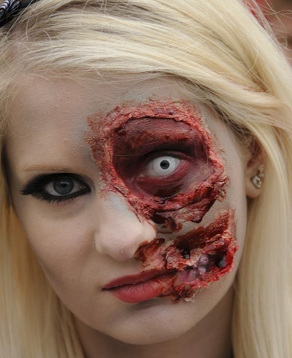 scary halloween makeup face wounds white contact lenses black eye liner scary-halloween-makeup-face-wounds white contact lenses