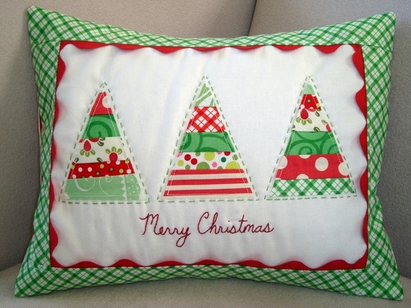 16 DIY Christmas Pillow Ideas • Heather Handmade