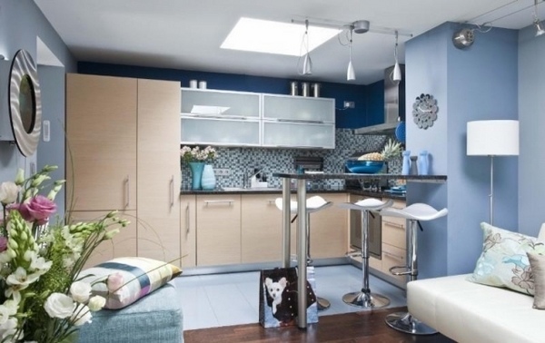 Kitchen paint color ideas light blue wall color wood cabinet fronts