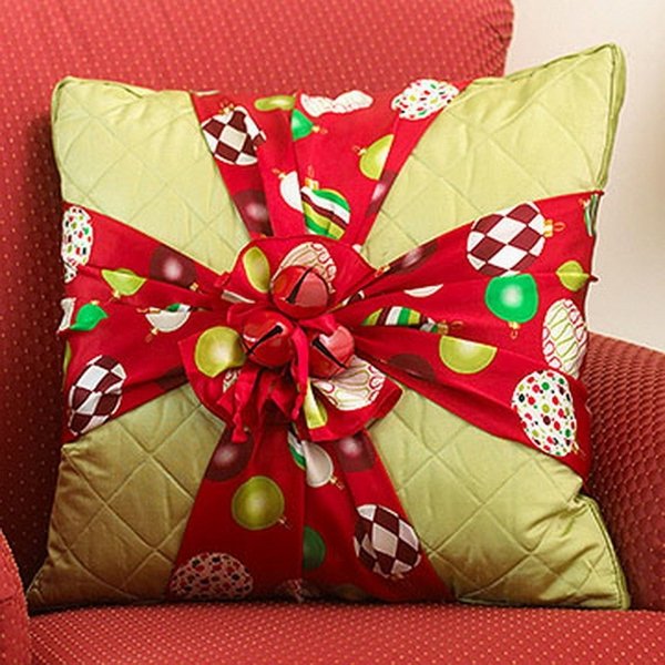christmas decor ideas DIY pillows idea