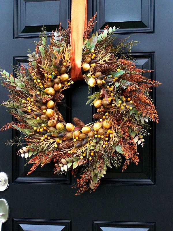 autumn wreath front door decoration ideas natural materials