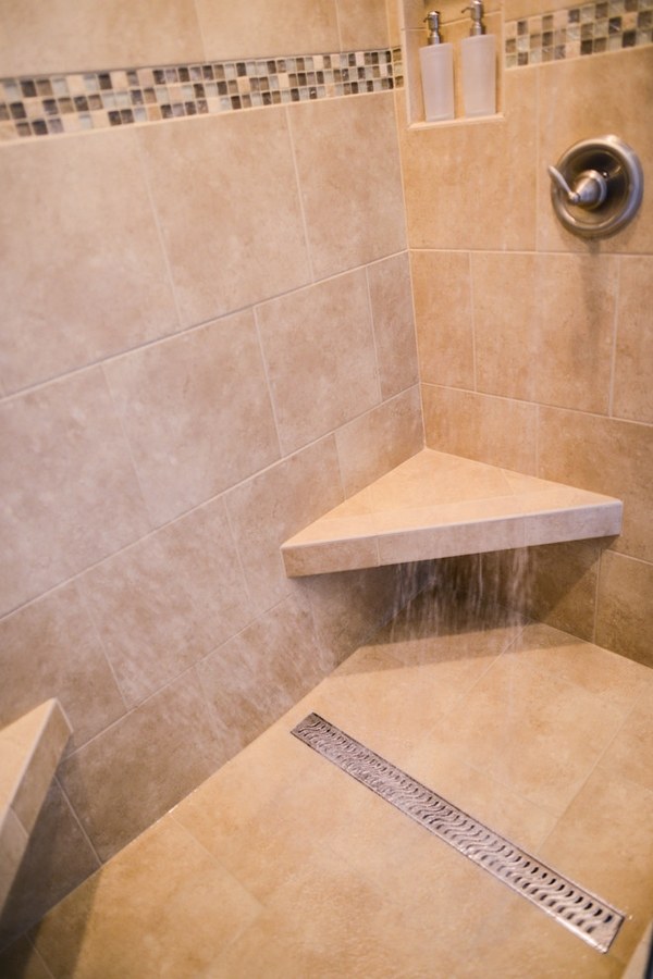 bathroom design ideas walk in shower linear drain stainless steel grid