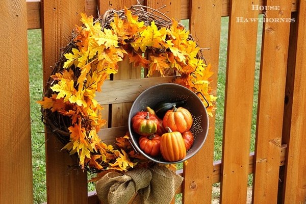 beautiful-DIY-autumn-wreath-ideas-garden-decoration-mini-pumpkins