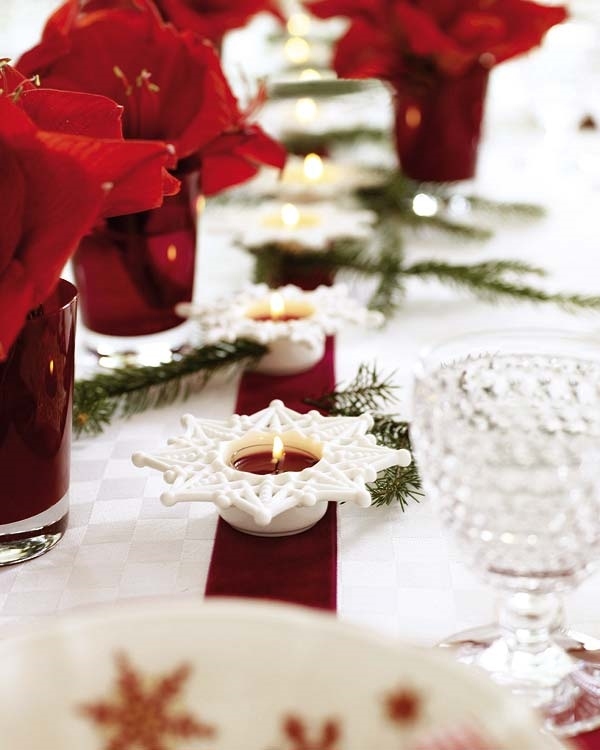  christmas table decoration ideas red white colors green branches