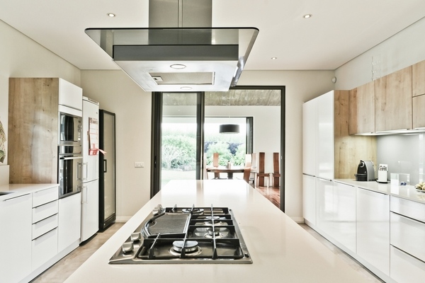 contemporary-kitchen-design-white-cabinets-large-kitchen-island