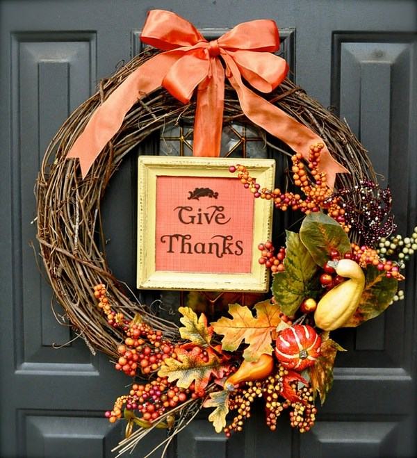 creative diy thanksgiving decorations front door wreath design branches pumpkins leaves