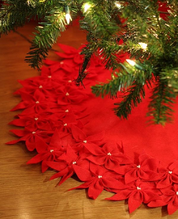 diy christmas tree skirts red tree skirt christmas bows