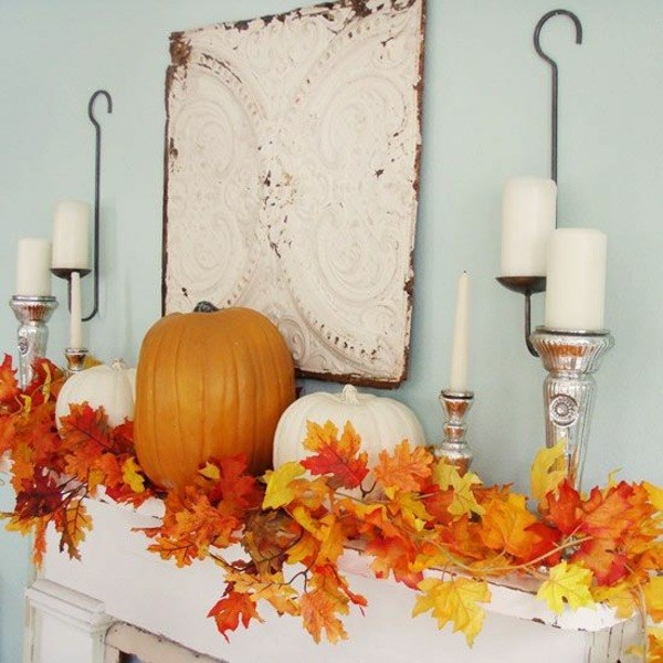 mantel decoration Thanksgiving white orange colors leaves garland 