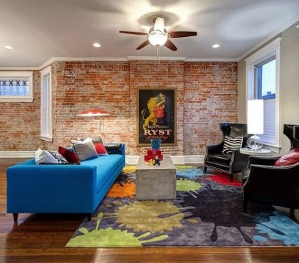 modern-living-room-brick-wall-wood-flooring-contemporary-furniture