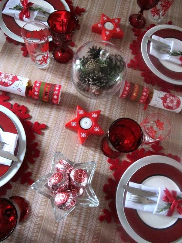 red white christmas table decoration ideas tea candles tablewear 