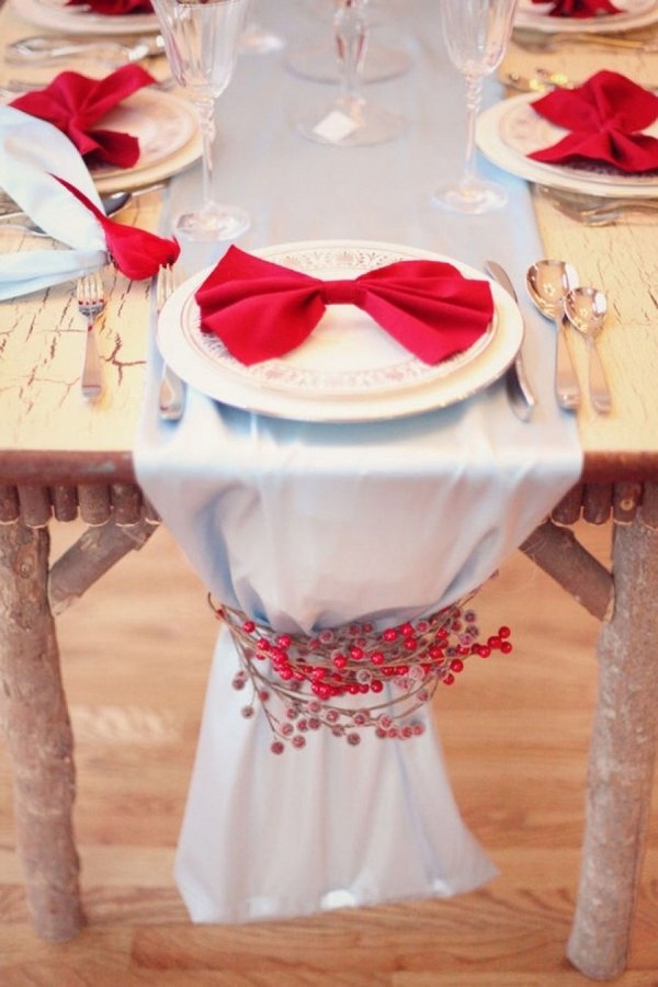 rustic christmas decor ideas white red bow 