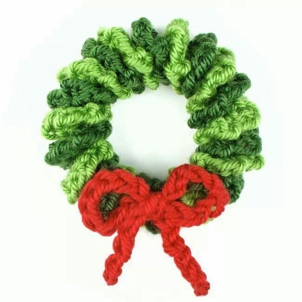 Christmas decorations DIY crochet wreath