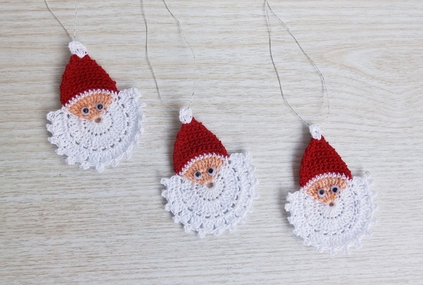 Small-crochet-projects-homemade-Christmas-tree-ornaments-santa-claus