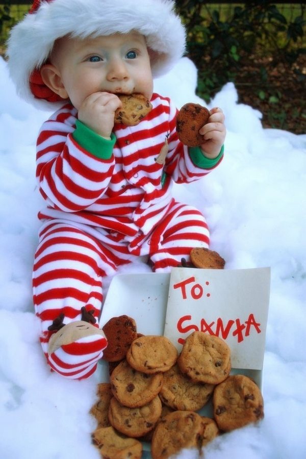 best Christmas photo ideas baby photos cookies