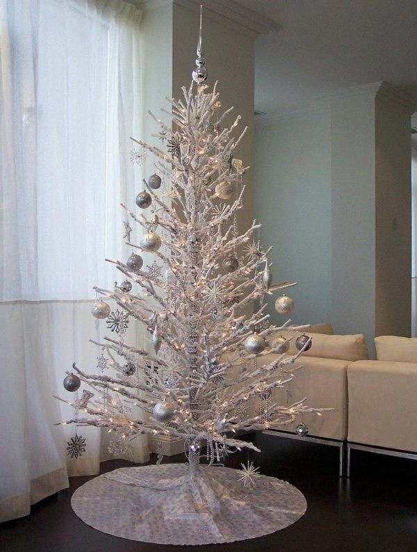 christmas decoration ideas silver tree silver ornaments