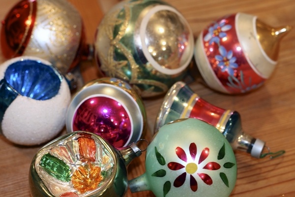 glass ornaments vintage ornaments christmas decorating ideas