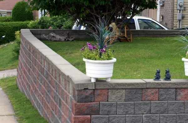 How To Build A Retaining Wall From Concrete Blocks