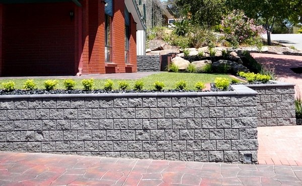  concrete blocks front yard design ideas
