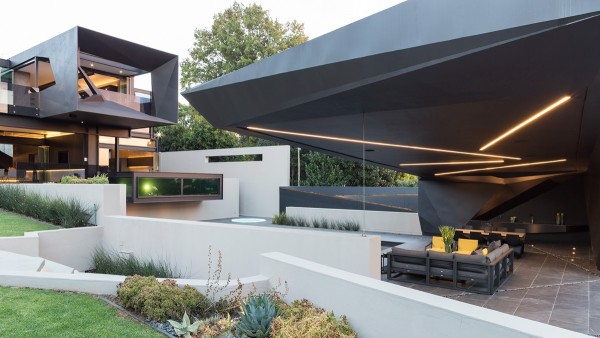 sculptural house creative exterior lighting Kloof Road House