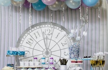 DIY-New-Years-Eve-party-decoration-ideas-balloon-decorations-buffet-table-decor