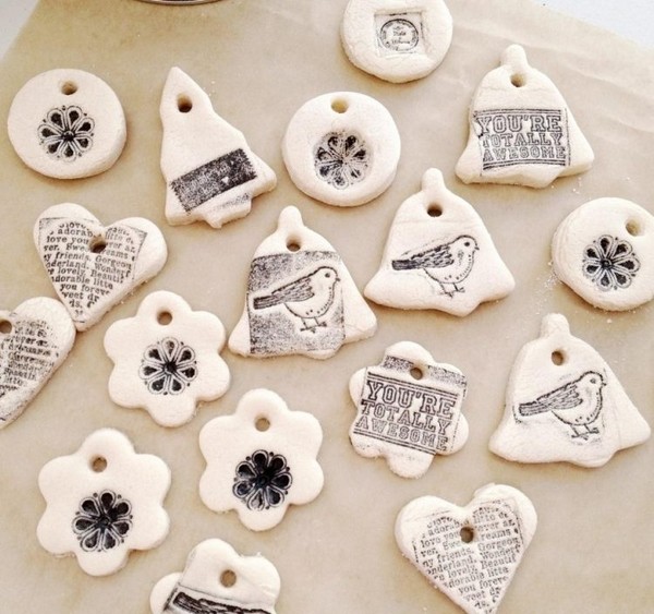 DIY decorations stamp on white cookies