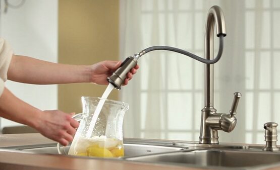 contemporary-kitchen-moen-faucets-innovative-techology-modern-design